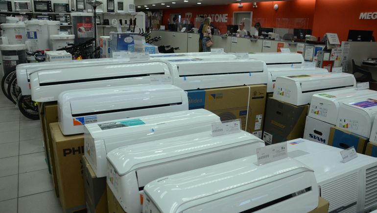 La compra de aire acondicionado cada vez más complicada