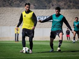 tras la salida de malcorra, suena otro rionegrino para central tras la salida de malcorra, suena otro rionegrino para central