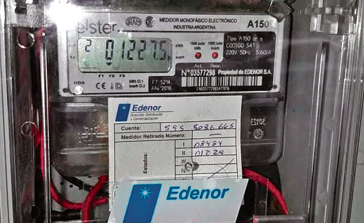 Medidor de electricidad de Edenor, esencial para las nuevas lecturas mensuales que permiten un seguimiento preciso del consumo.