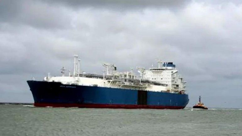 Como en el Canal de Suez: un buque se encalló en el río de la Plata