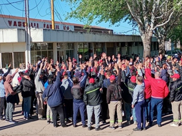 De símbolo nacional a terapia intensiva: así se funde la última fábrica argentina de cosechadoras De símbolo nacional a terapia intensiva: así se funde la última fábrica argentina de cosechadoras