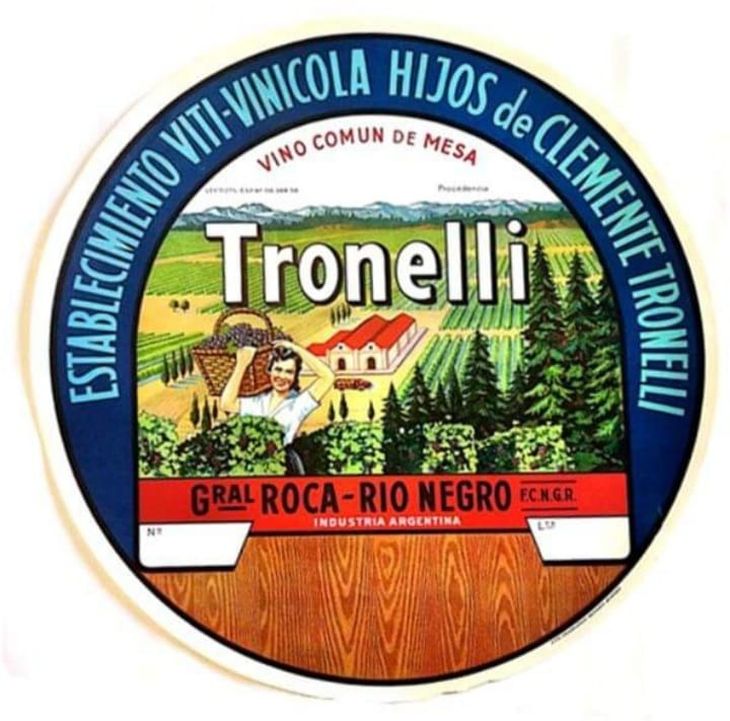 Etiqueta para tapa de bordalesa de cuando se vendía vino a granel. Foto: gentileza