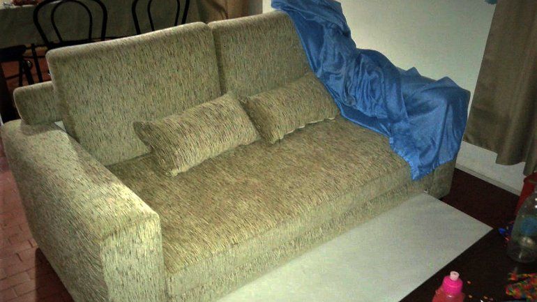 Encontraron un costoso sillón robado en la casa de un empleado