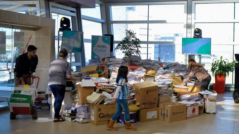 Se liberaron de kilos de papel en el CAM para reciclarlo en el Complejo Ambiental
