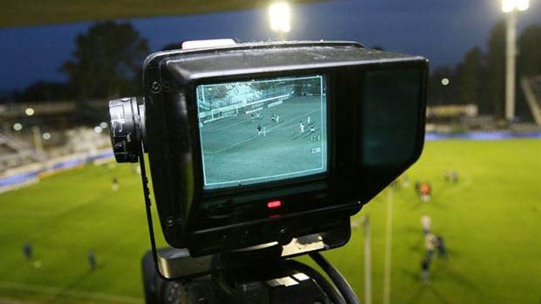 Una semana de definiciones en torno al negocio de la TV en el fútbol. Millones en danza.