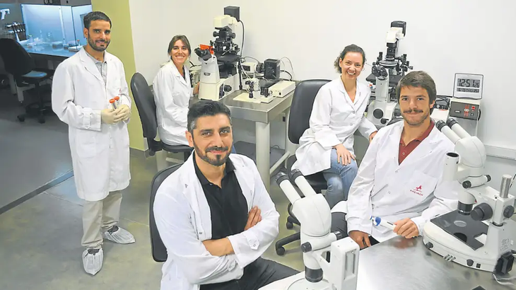 Expertos. Gabriel Vichera, director científico y cofundador de Kheiron Biotech, junto a su equipo. Foto: Kheiron Expertos. Gabriel Vichera, director científico y cofundador de Kheiron Biotech, junto a su equipo. Foto: Kheiron