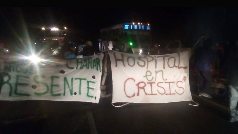 Salud convocó a una reunión pero sigue el corte en Ruta 7