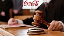 La famosa marca de gaseosas, Coca Cola, celebra el fallo. Trago amargo para la Muni de San Antonio.