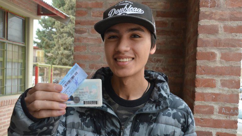 Voto joven: la historia de los que eligen por primera vez