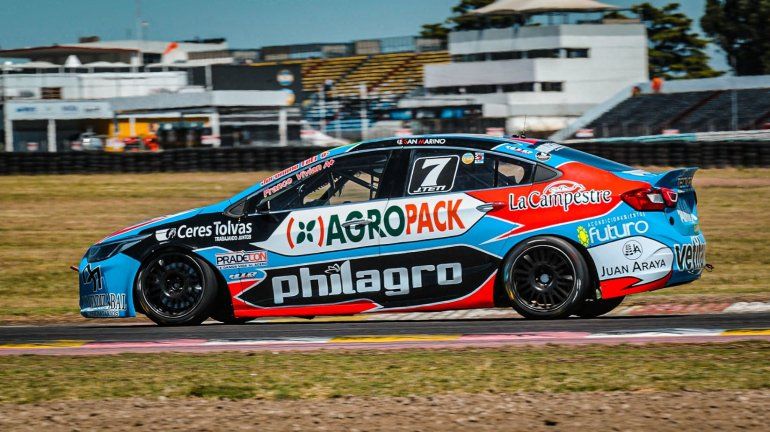 Franco Vivian se quedó con su primera pole en el Turismo Nacional.