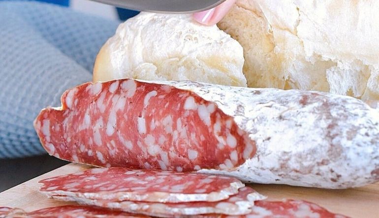 Por robar un salamín
