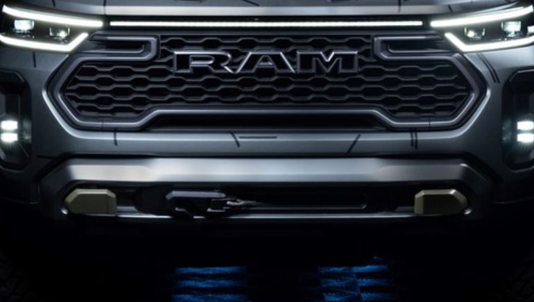 RAM Dakota