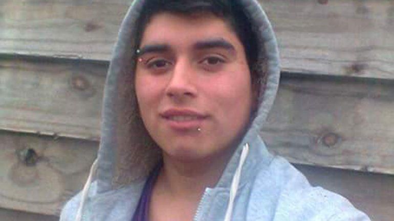 Edgardo Oñate salió del trabajo y le dijo a su patrón que iba a comprar ropa.