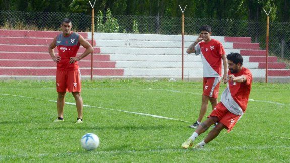 Finalmente, el equipo no fue a Pacífico y se preparó en La Chacra.