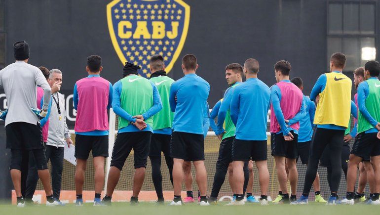 En su cumple más triste, Alfaro retó feo al plantel