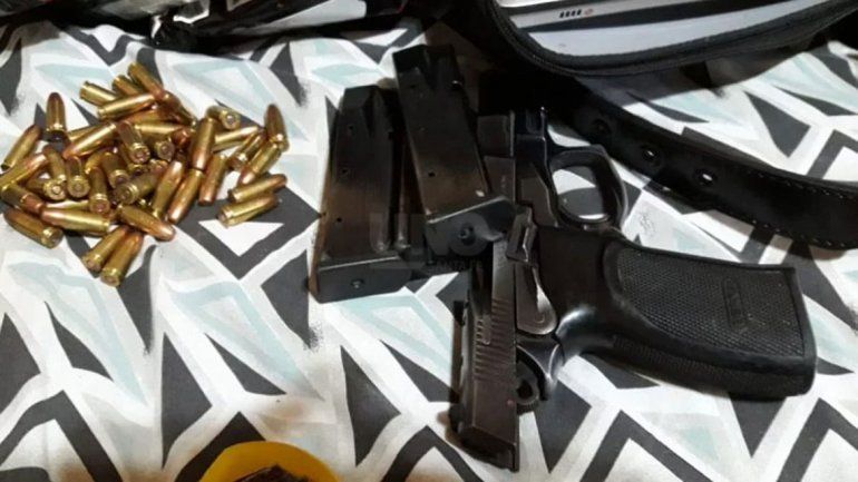 Santa Fe: caen 24 policías por graves delitos