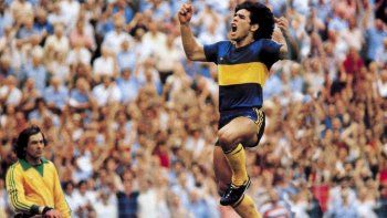 proponen incorporar a maradona en el escudo de boca proponen incorporar a maradona en el escudo de boca
