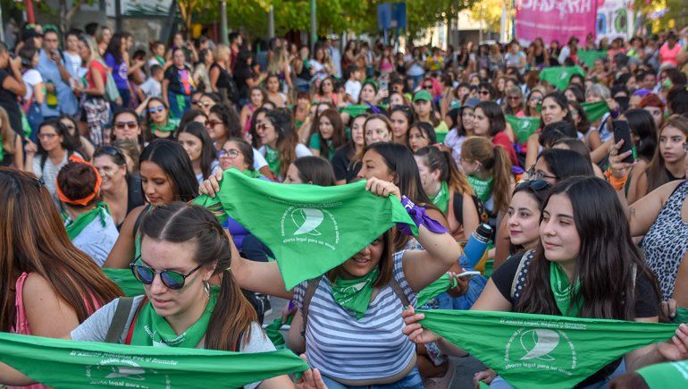 El Presidente impulsa la legalización del aborto, que divide a la sociedad y tuvo un fuerte respaldo en 2018 que no alcanzó.