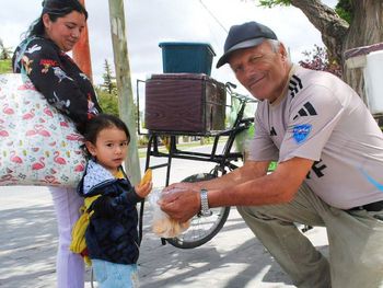 jose, el churrero de zapala: una historia de perseverancia y amor por los tradicionales alimentos para acompanar el mate jose, el churrero de zapala: una historia de perseverancia y amor por los tradicionales alimentos para acompanar el mate