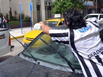 A partir deeste viernes 1º de mayo, no puede haber limpiavidrios en Neuquén.