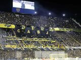 Cómo es el nuevo restaurante que inauguró la barra brava de Boca en Puerto Madero