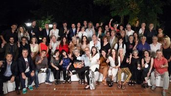 cristina, polemica y video: la vicepresidenta festejo con artistas y periodistas k cristina, polemica y video: la vicepresidenta festejo con artistas y periodistas k