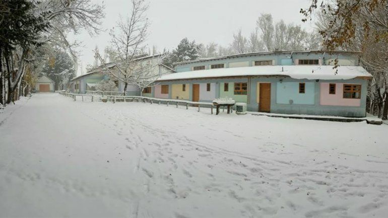 Finalmente, llegó el generador para la Escuela 210 de Coyuco