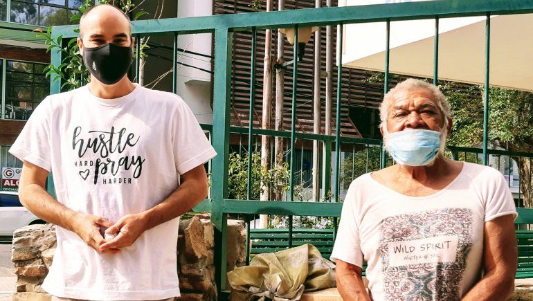 El doctor y el linyera: dos amigos que se quieren