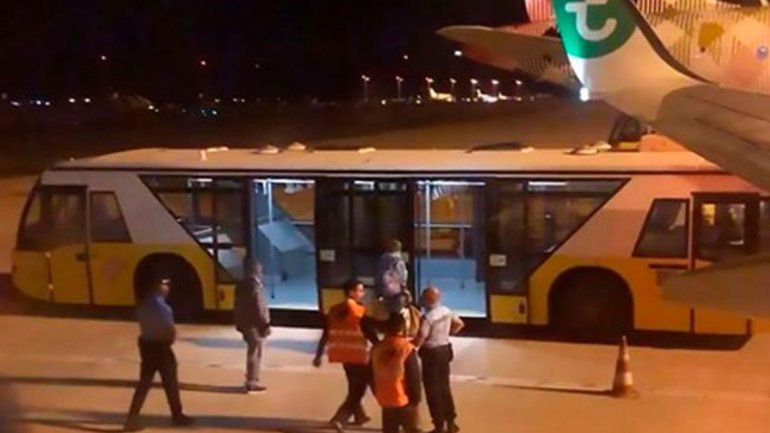 Descompuso a todo el avión con su olor