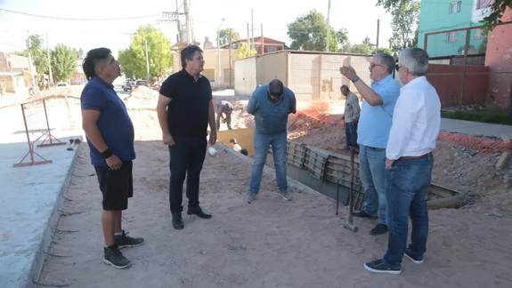 En pocos días inaugurarán el pavimento y pluviales de la calle Rodhe