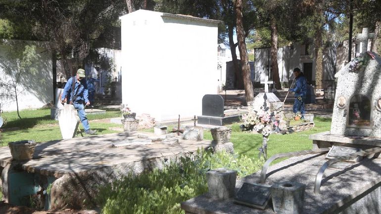 Las mejoras a la vista del cementerio central de la ciudad de Neuquén. Las mejoras a la vista del cementerio central de la ciudad de Neuquén.