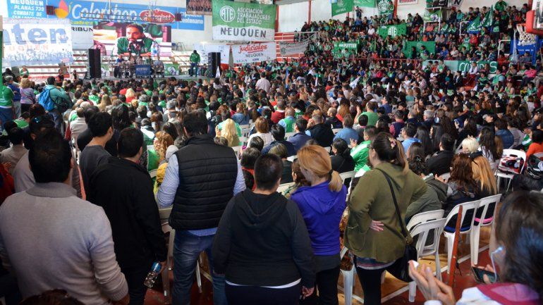 El acto en Independiente fue multitudinario y reunió a gremios de la CTA.