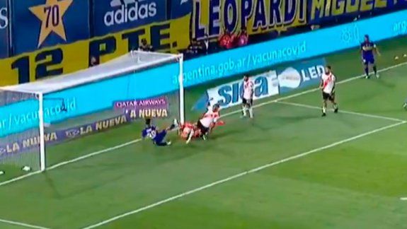 La triple tapada de Armani y las chances que erró Boca