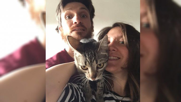 Una pareja neuquina no puede volver de Ecuador porque no la dejan hacerlo con su gata