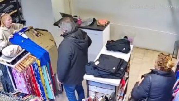 Mecheros full time: escracharon a la pareja que roba en todos lados