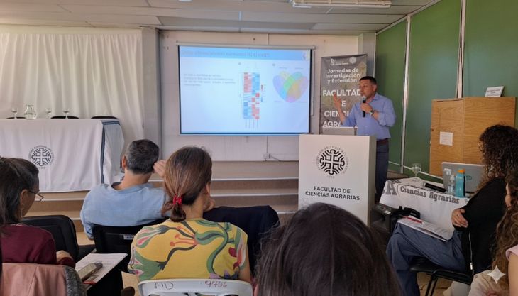 La Genómica, a diferencia de la genética tradicional, nos da una 'fotografía gran angular' para ver la interacción de miles de genes.