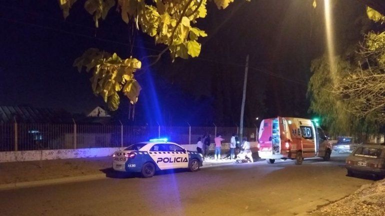 Un pibe fue apuñalado en una pelea entre borrachos