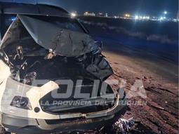 choque en ruta 67: una camioneta impacto contra un camion a metros de la rotonda de pluspetrol choque en ruta 67: una camioneta impacto contra un camion a metros de la rotonda de pluspetrol