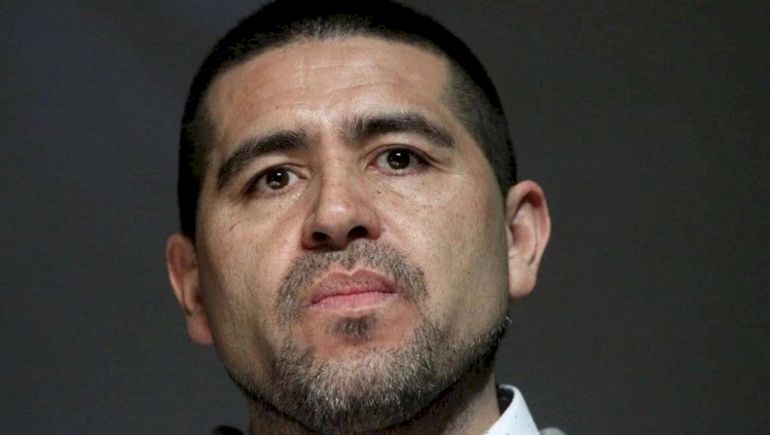 Riquelme fue nuevamente criticado.