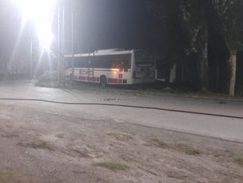 Un colectivo Koko chocó con un nicho de gas y provocó una fuga. Un colectivo Koko chocó con un nicho de gas y provocó una fuga.