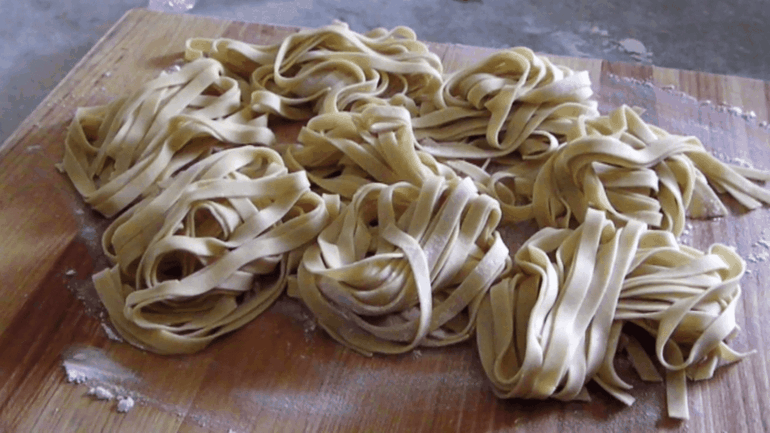 Tallarines sin TACC, caseros y frescos. Tallarines sin TACC, caseros y frescos.