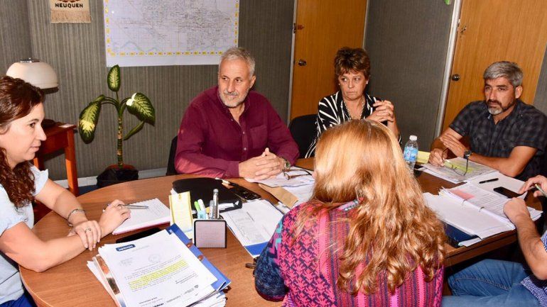 Storioni se reunió con Peressini por reclamos escolares