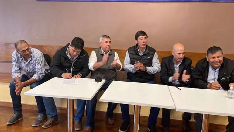 Petroleros lograron un acuerdo salarial y lo revisarán el 18 de julio