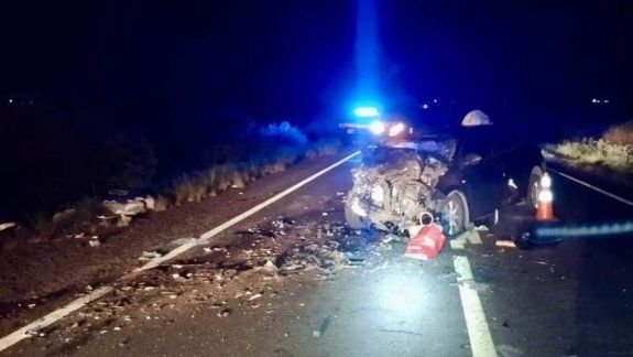 El auto donde viajaba la familia argentina quedó destrozado por el impacto en la ruta de Brasil / Foto Gentileza