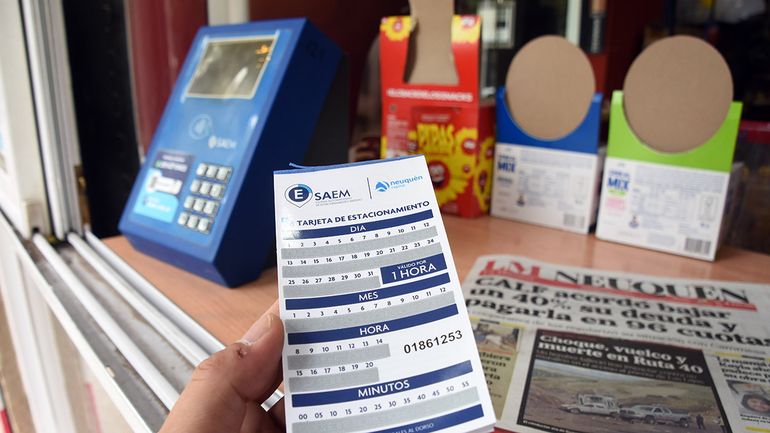 Con la raspadida y la app de SAEM se puede acceder al estacionamioento medido en Neuquén. Con la raspadida y la app de SAEM se puede acceder al estacionamioento medido en Neuquén.