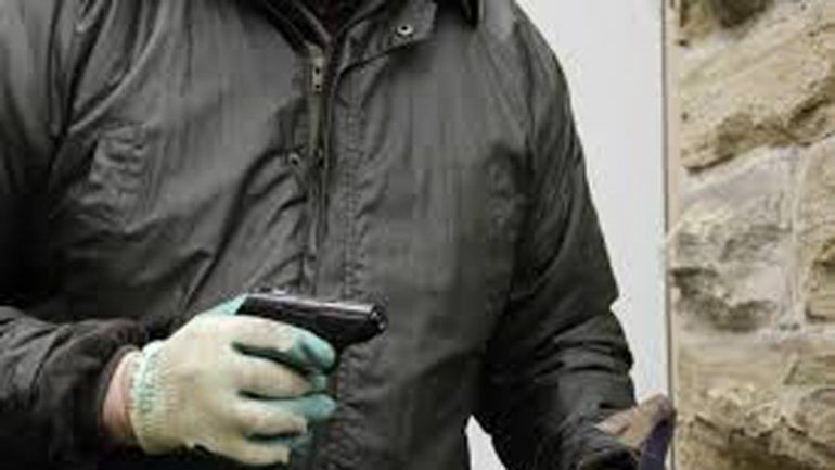 Era una escena de ficción que un policía creyó real. Le disparó al actor.