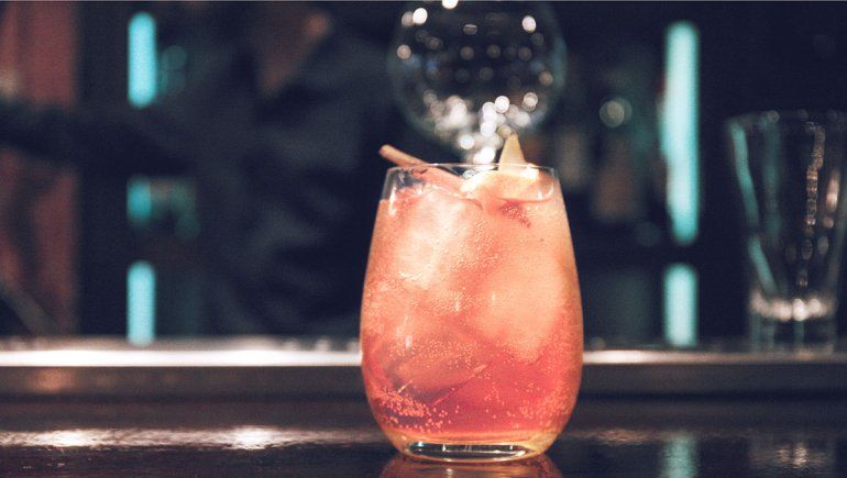 Dos tragos de la mano de un experto