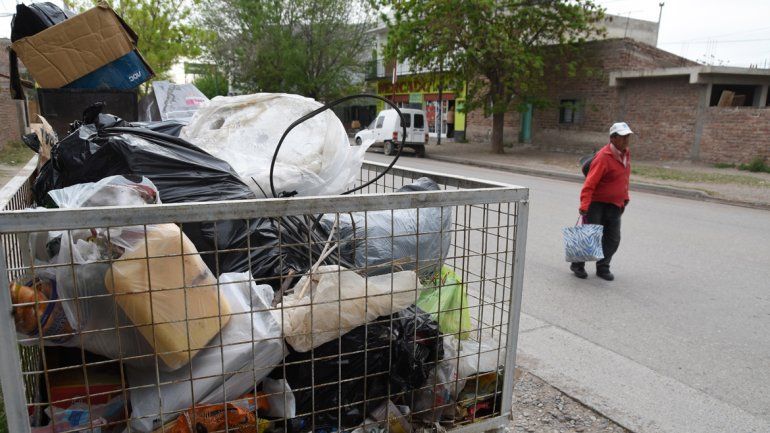 El servicio de limpieza está en jaque por el paro de los municipales.