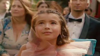 El debut como actriz de Rufina Cabré en un clip de La China y Rusherking