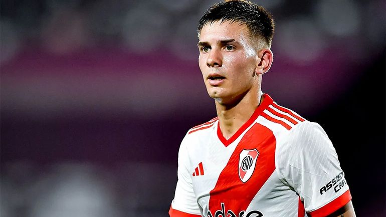 La polémica jugada que podría haberle dado la victoria a River y la trasmisión no mostró: ¿era penal?
